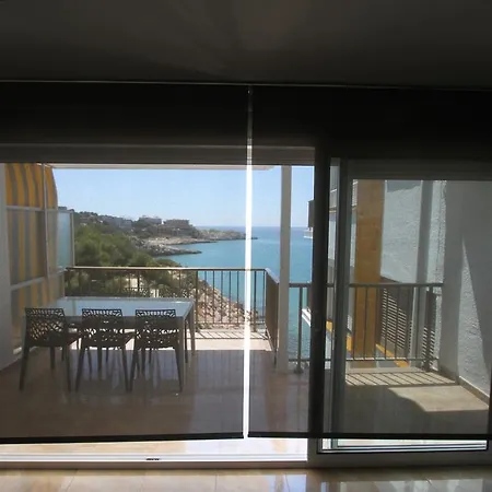 For A Sant Jordi Apartment